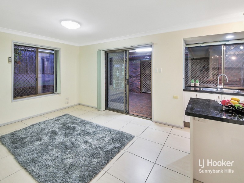 12 Bramwell Street, Eight Mile Plains QLD 4113