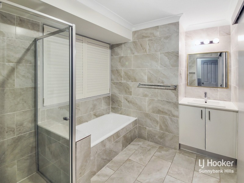 12 Bramwell Street, Eight Mile Plains QLD 4113