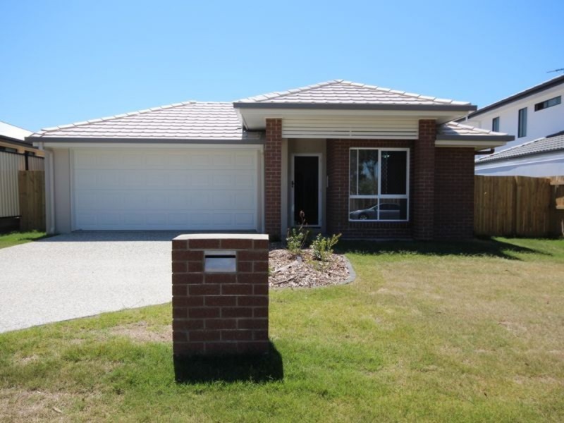 14 Bluegrass Court (off Tranquil, Hillcrest QLD 4118