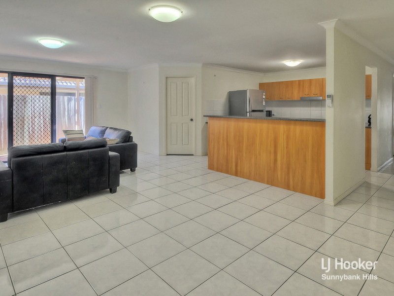 22 Lillydale Place, Calamvale QLD 4116