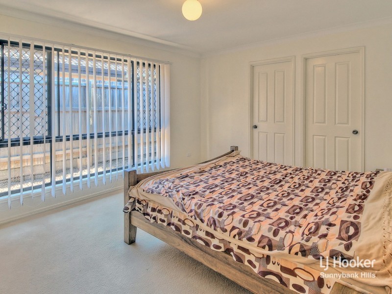 22 Lillydale Place, Calamvale QLD 4116