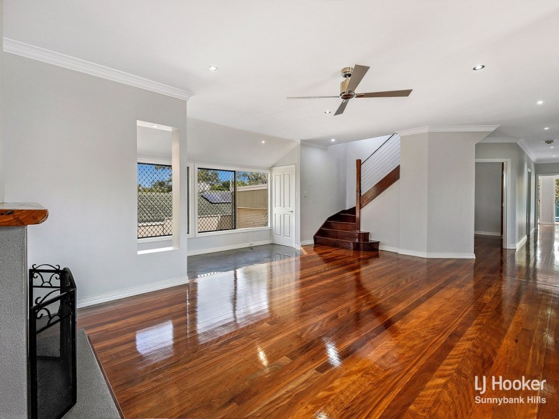 15 Romanette Street, Mansfield QLD 4122