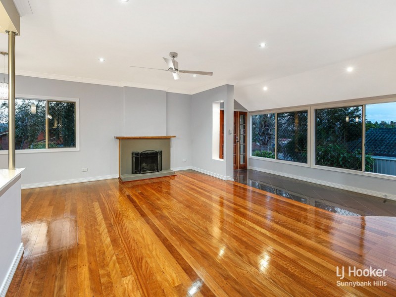 15 Romanette Street, Mansfield QLD 4122