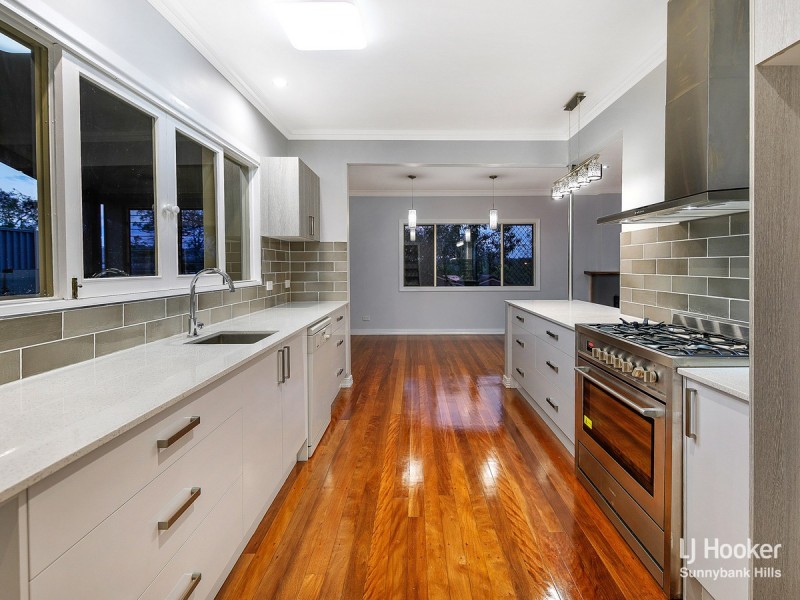 15 Romanette Street, Mansfield QLD 4122