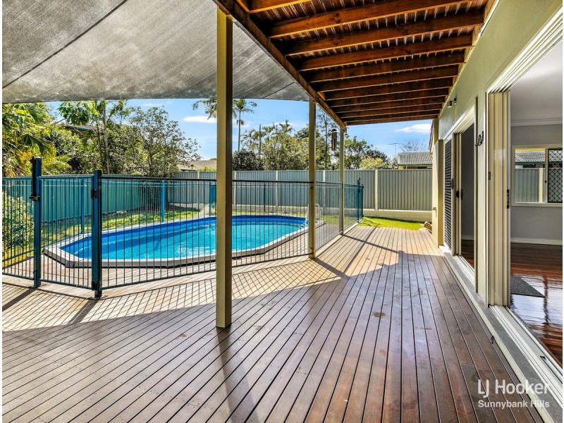 15 Romanette Street, Mansfield QLD 4122