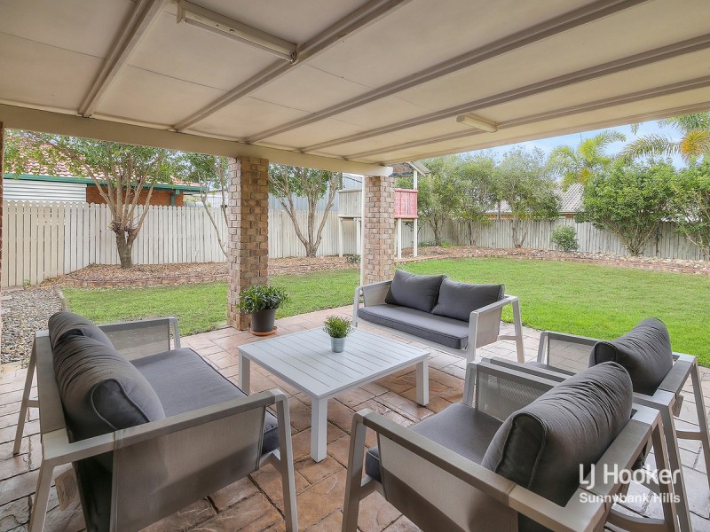 37 St Clair Crescent, Wishart QLD 4122