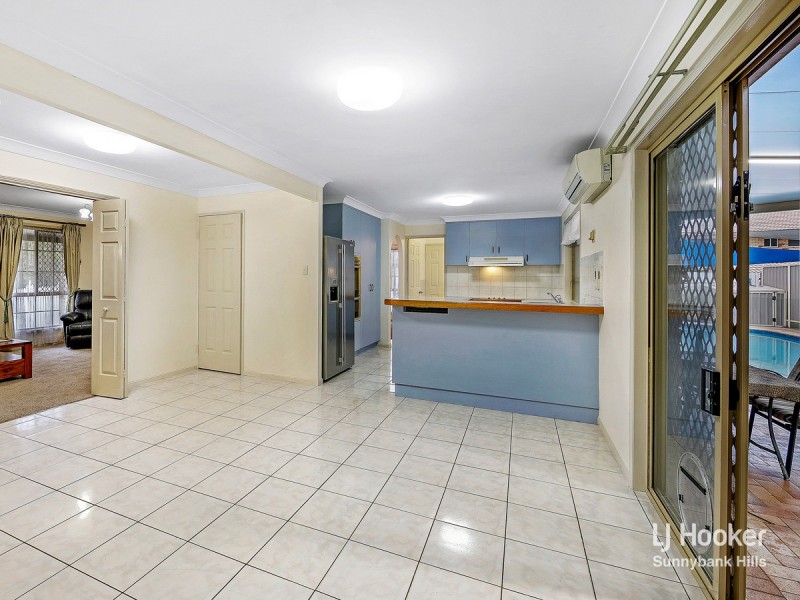 1 Cleveland Place, Stretton QLD 4116