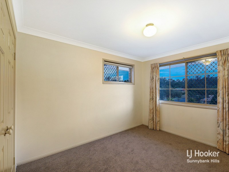 1 Cleveland Place, Stretton QLD 4116