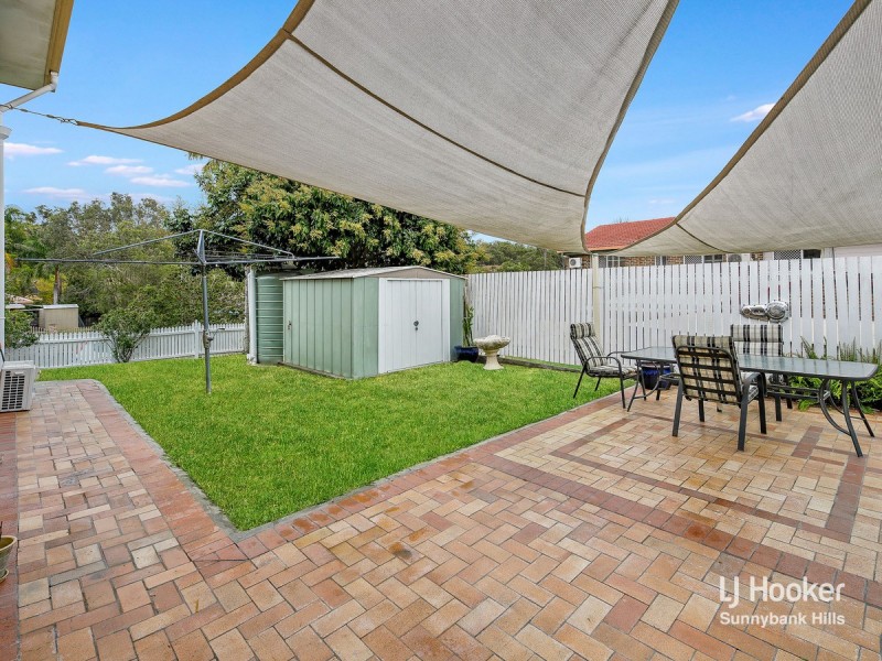 1 Cleveland Place, Stretton QLD 4116