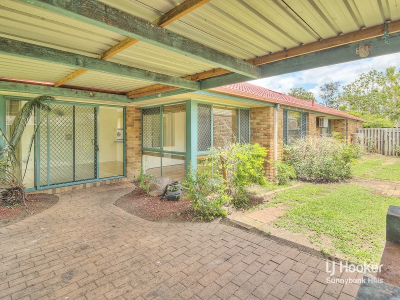 8 Benbek Circuit, Sunnybank Hills QLD 4109