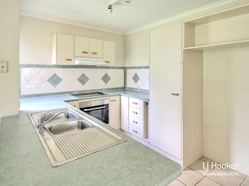8 Benbek Circuit, Sunnybank Hills QLD 4109