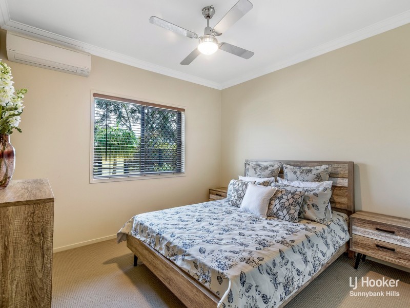 12 Walker Circuit, Eight Mile Plains QLD 4113