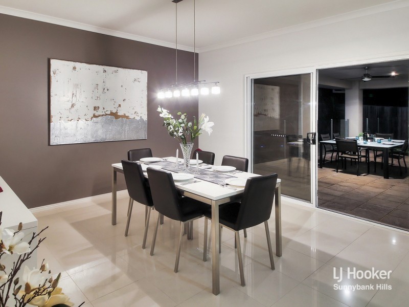 6 Azzure Street, Eight Mile Plains QLD 4113