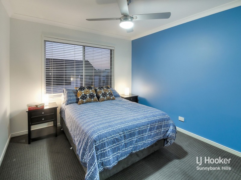 6 Azzure Street, Eight Mile Plains QLD 4113