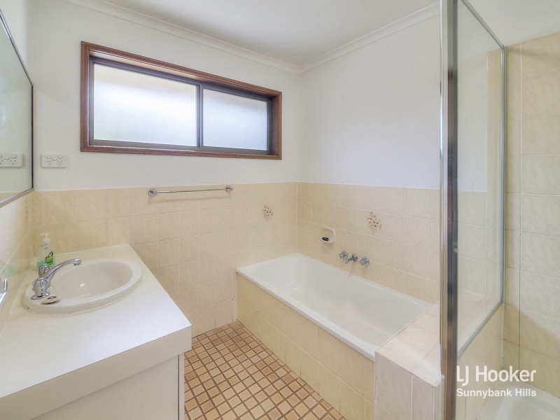 62 Honeywood Street, Sunnybank Hills QLD 4109