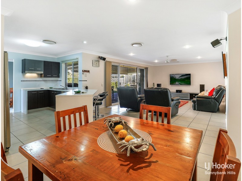 17 Goongarrie Crescent, Parkinson QLD 4115
