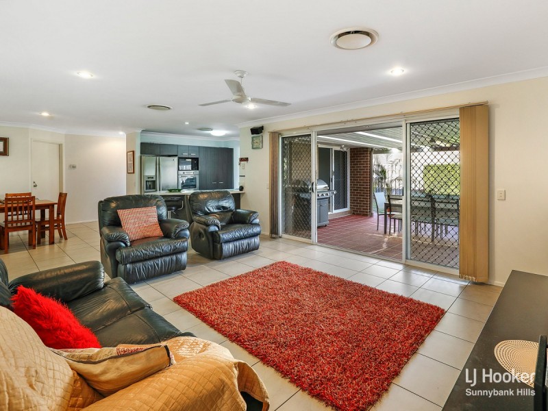 17 Goongarrie Crescent, Parkinson QLD 4115