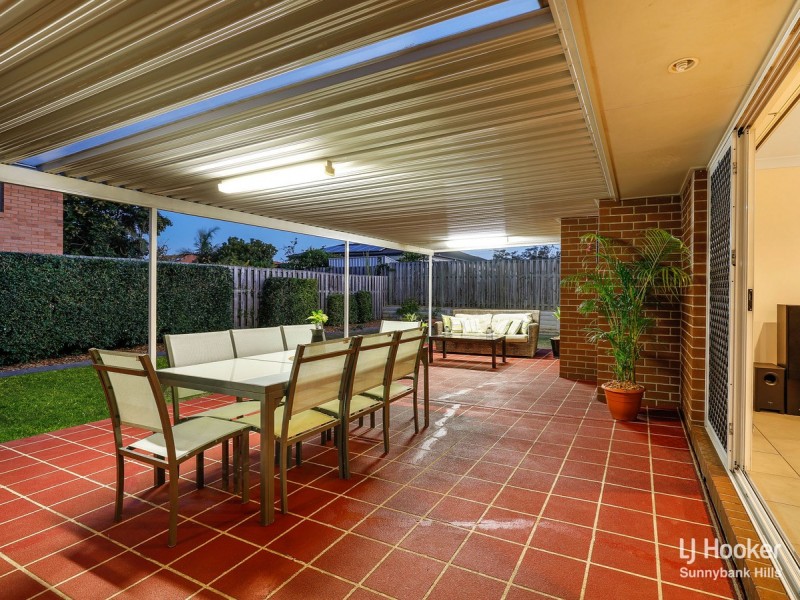17 Goongarrie Crescent, Parkinson QLD 4115