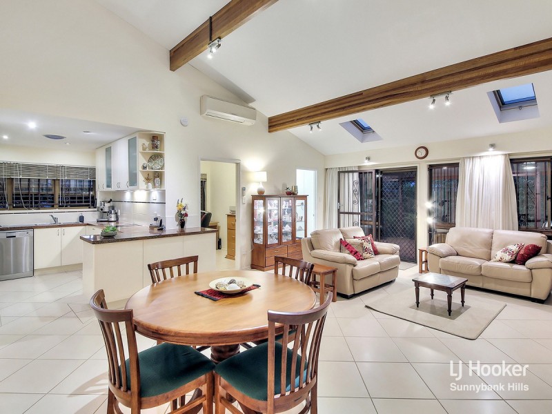 3 Halkin Street, Eight Mile Plains QLD 4113