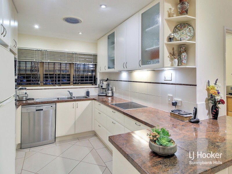 3 Halkin Street, Eight Mile Plains QLD 4113