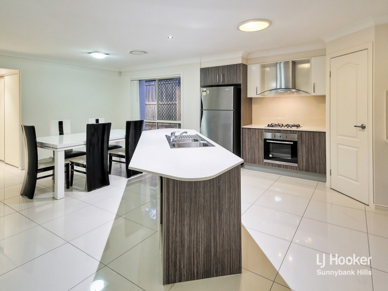 6 Harvey Place, Calamvale QLD 4116