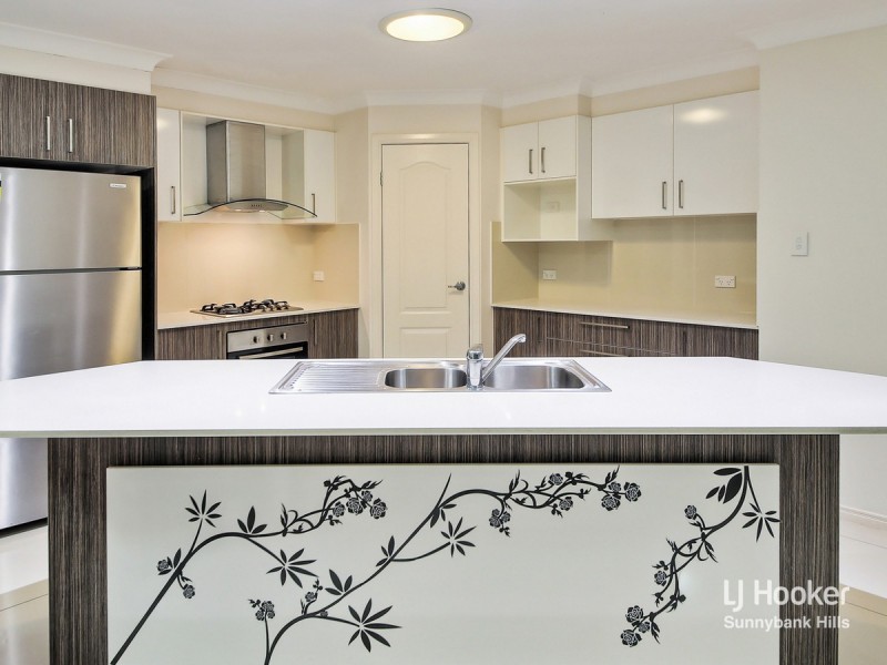 6 Harvey Place, Calamvale QLD 4116