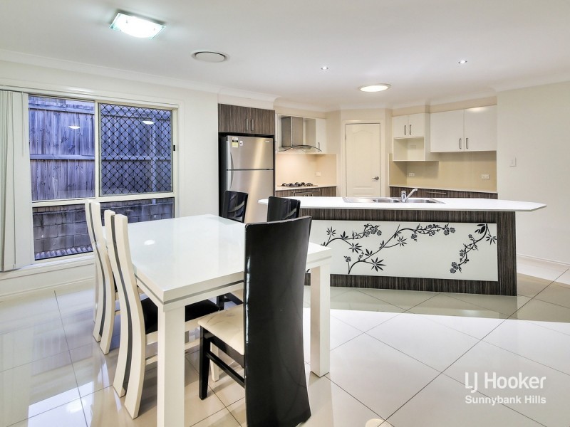 6 Harvey Place, Calamvale QLD 4116