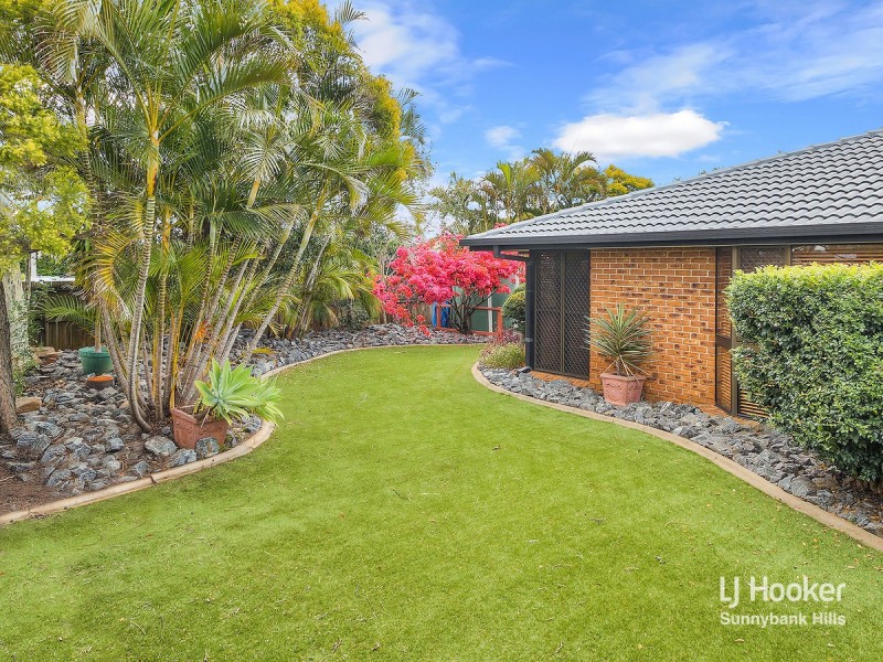 2 Dellforest Drive, Calamvale QLD 4116