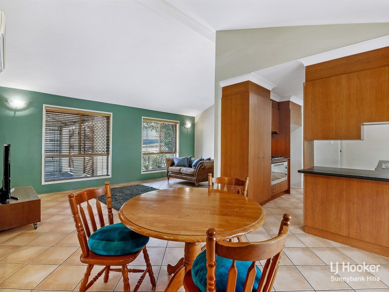 20 Romanette Street, Mansfield QLD 4122