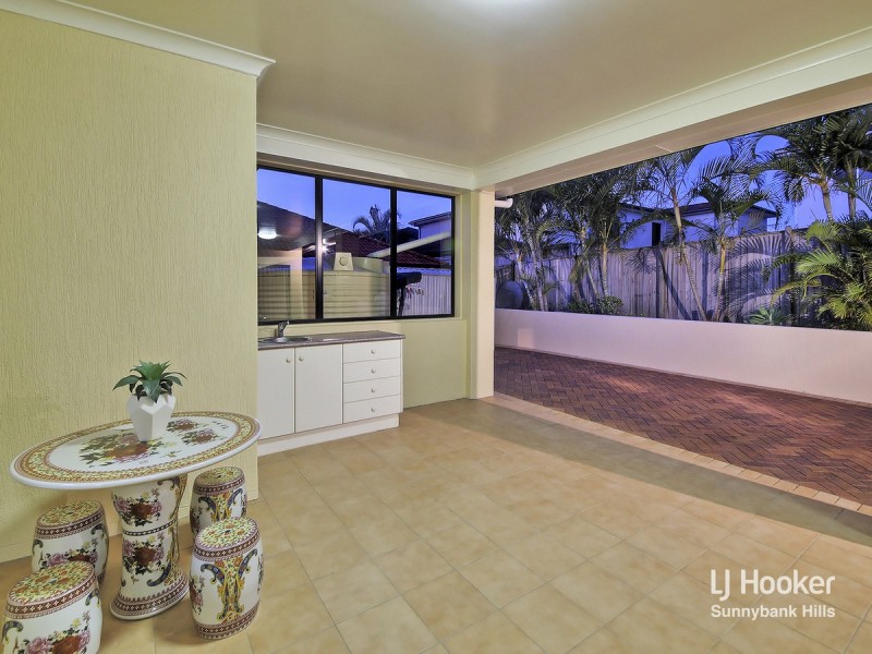 20 Willowleaf Close, Stretton QLD 4116