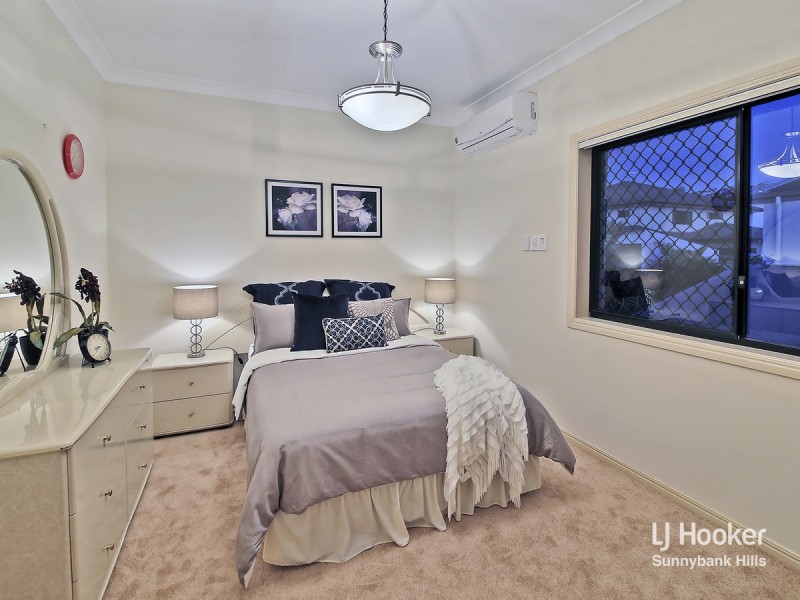 20 Willowleaf Close, Stretton QLD 4116