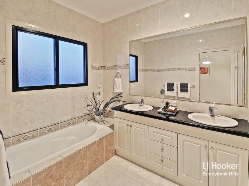 20 Willowleaf Close, Stretton QLD 4116