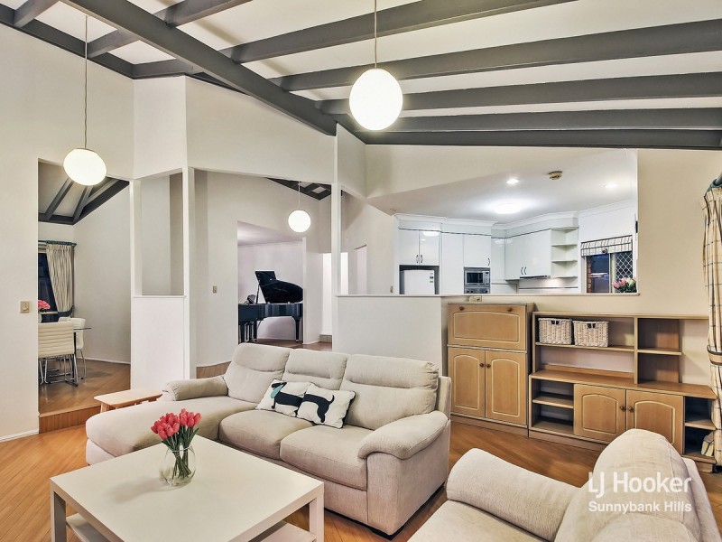 9 Bordeaux Street, Eight Mile Plains QLD 4113