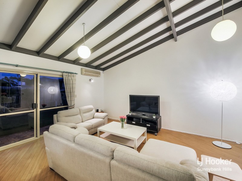 9 Bordeaux Street, Eight Mile Plains QLD 4113