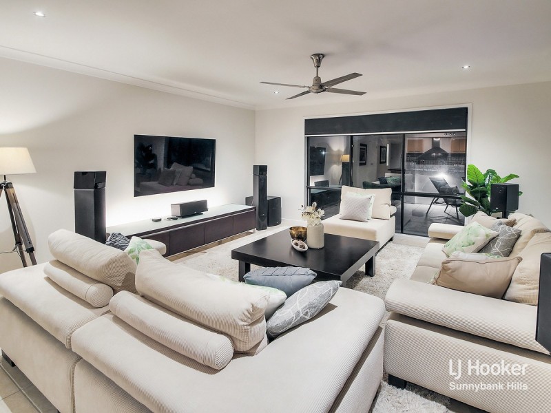 23 Silverbirch Close, Eight Mile Plains QLD 4113