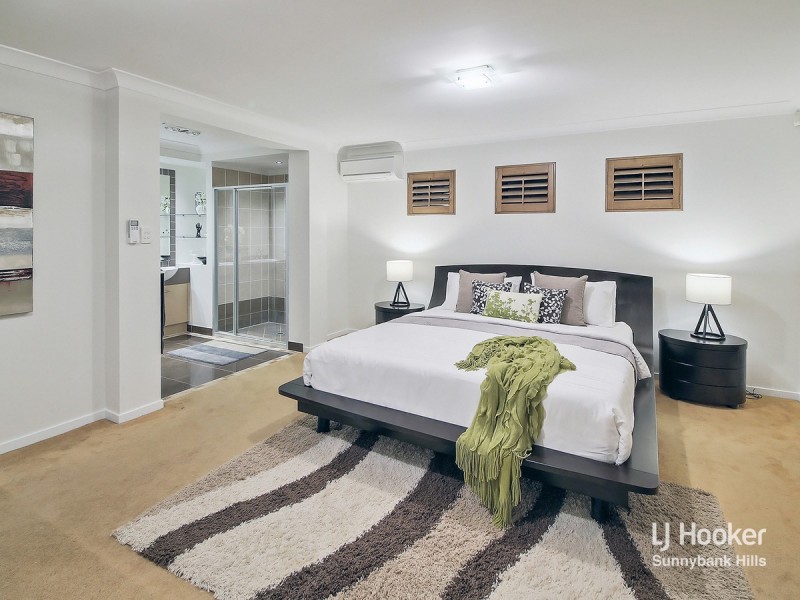 23 Silverbirch Close, Eight Mile Plains QLD 4113