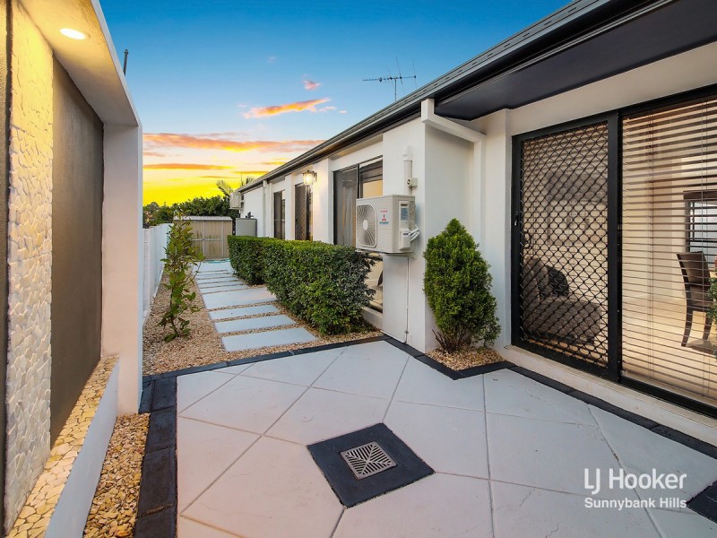 23 Silverbirch Close, Eight Mile Plains QLD 4113