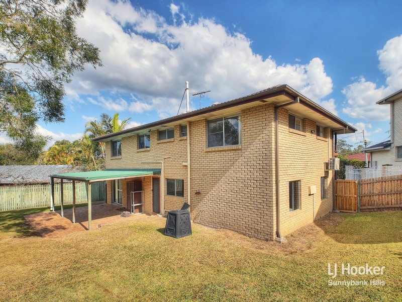 7 Acron Street, Macgregor QLD 4109
