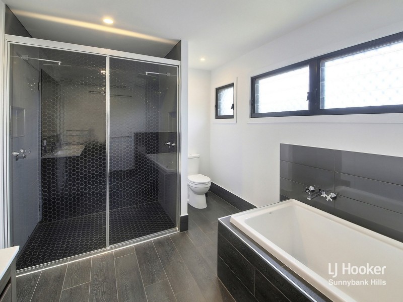 3 Nidalla Street, Macgregor QLD 4109