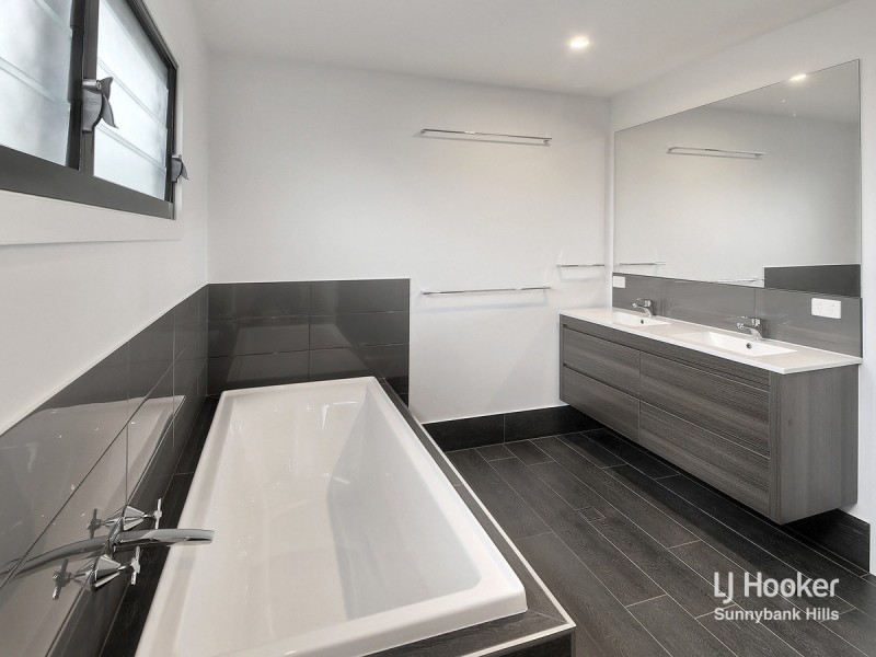 3 Nidalla Street, Macgregor QLD 4109