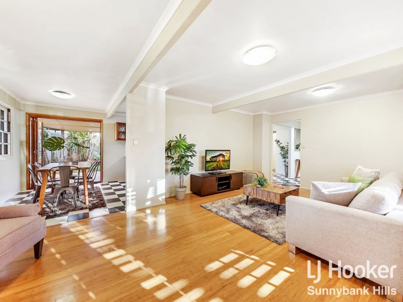 6 Chateau Street, Calamvale QLD 4116