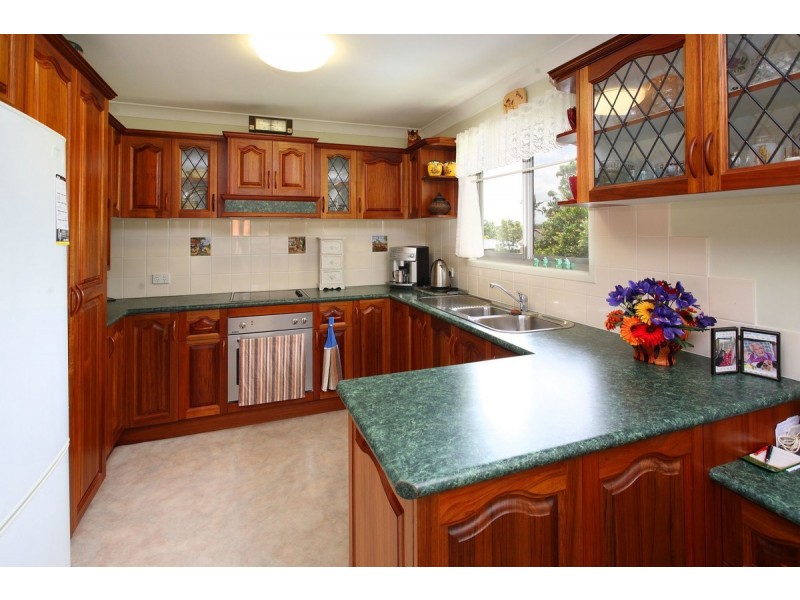 9 Thulimbah Street, Coopers Plains QLD 4108