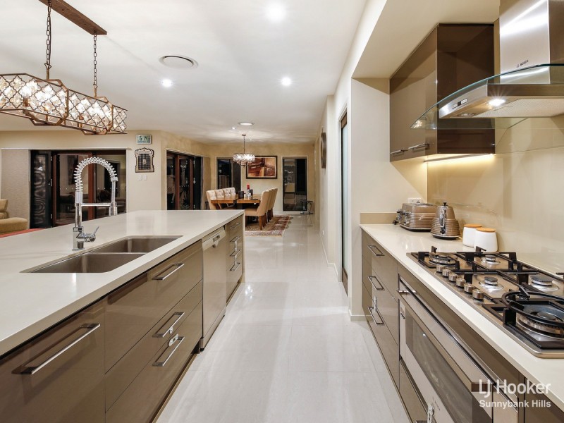 7 Slobodian Avenue, Eight Mile Plains QLD 4113