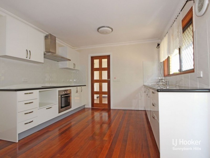 92 Hellawell Road, Sunnybank Hills QLD 4109