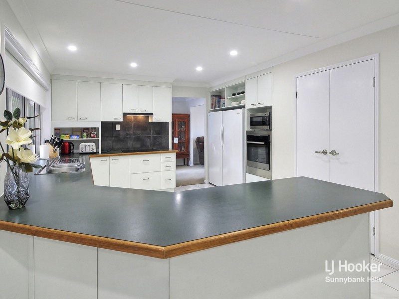 3 Michigan Crescent, Parkinson QLD 4115