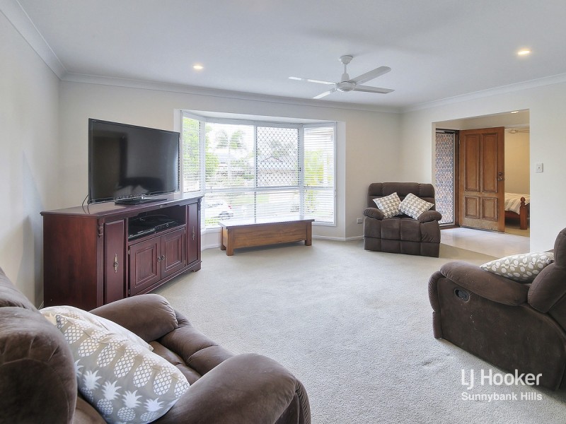 3 Michigan Crescent, Parkinson QLD 4115