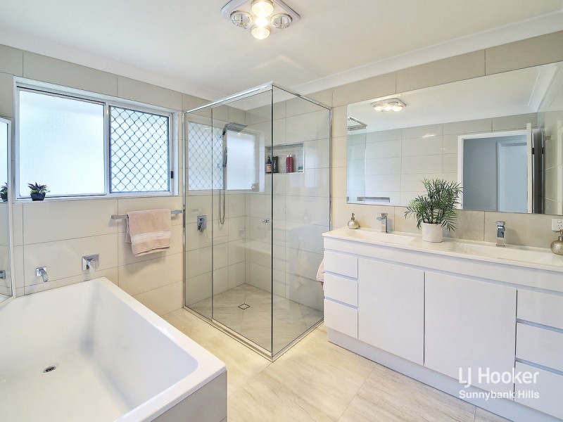 3 Michigan Crescent, Parkinson QLD 4115