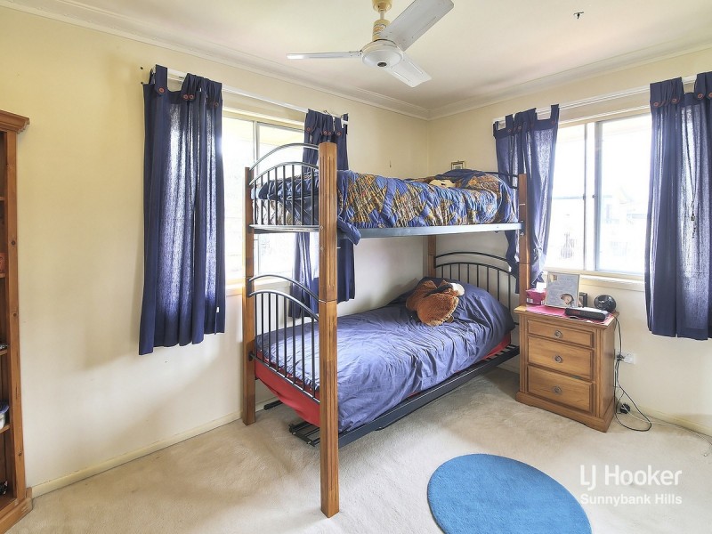 17 Denton Street, Wishart QLD 4122