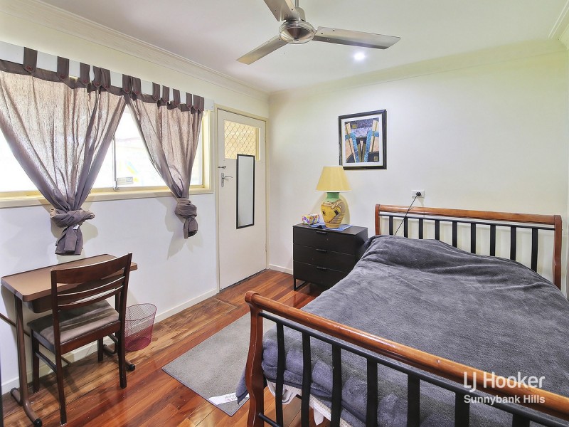 17 Denton Street, Wishart QLD 4122