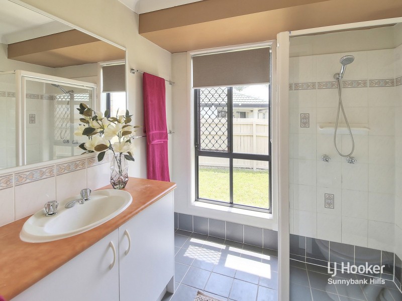 15 Lindfield Street, Parkinson QLD 4115